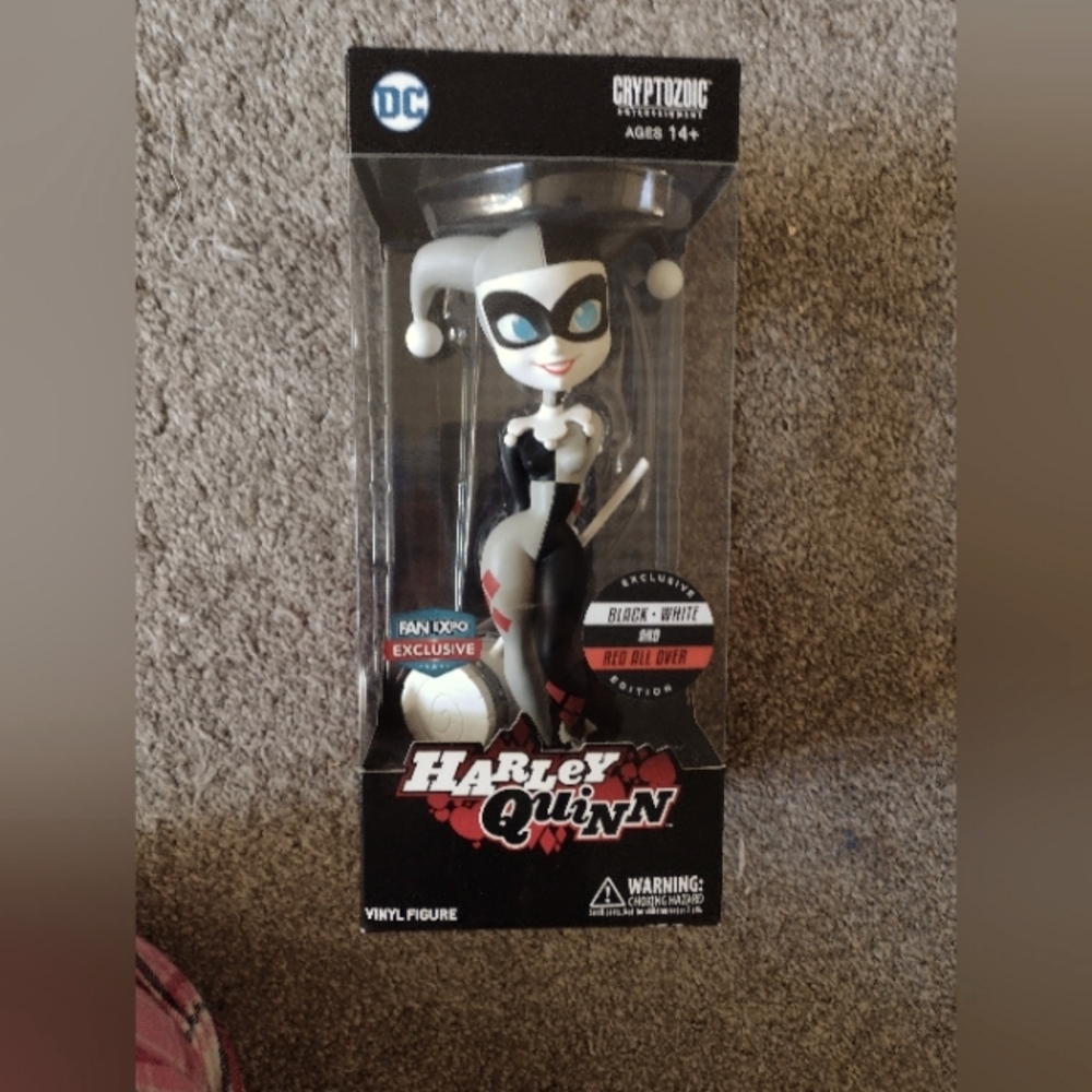 Harley Quinn Fanexpo exclusive figure